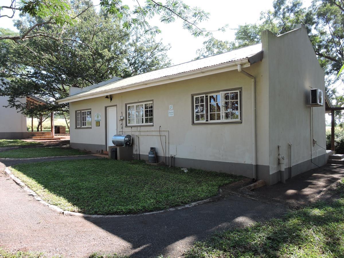 Hluhluwe Country Cottages Exterior photo