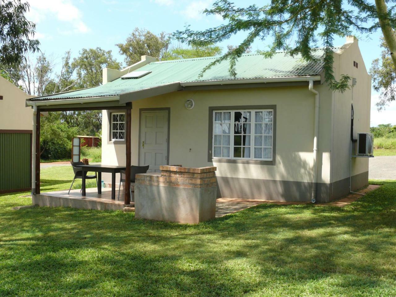 Hluhluwe Country Cottages Exterior photo